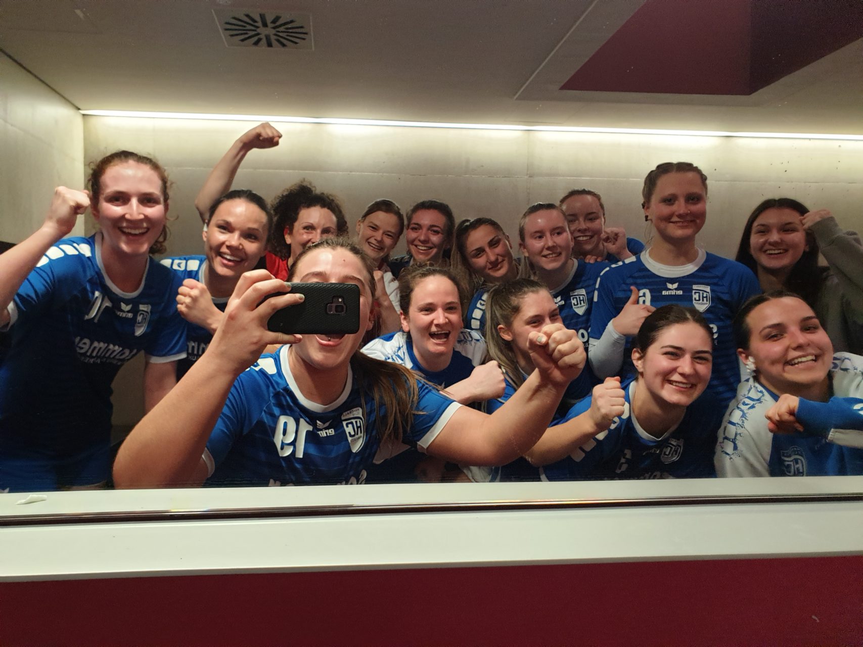 Heimsieg für die Frauen 1 Handball Club Winnenden